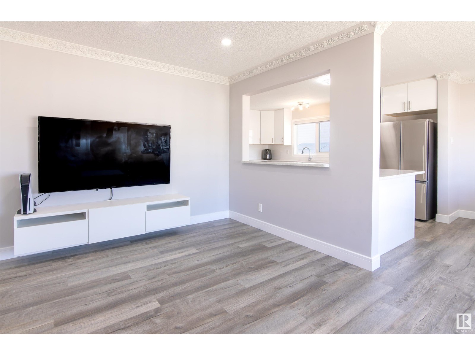 7215 135A AV NW
