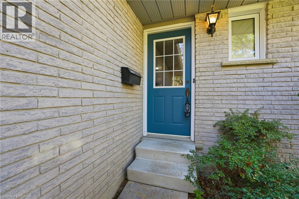 445 KINGSCOURT Drive Unit# 6