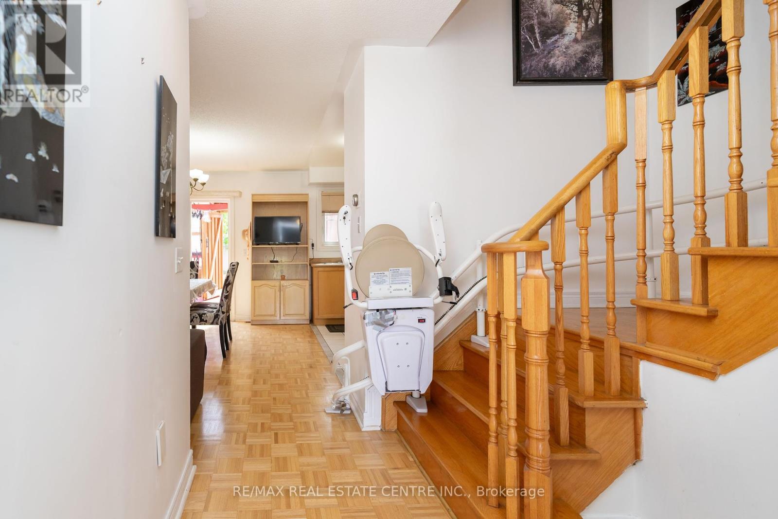 83 CHECKERBERRY CRESCENT