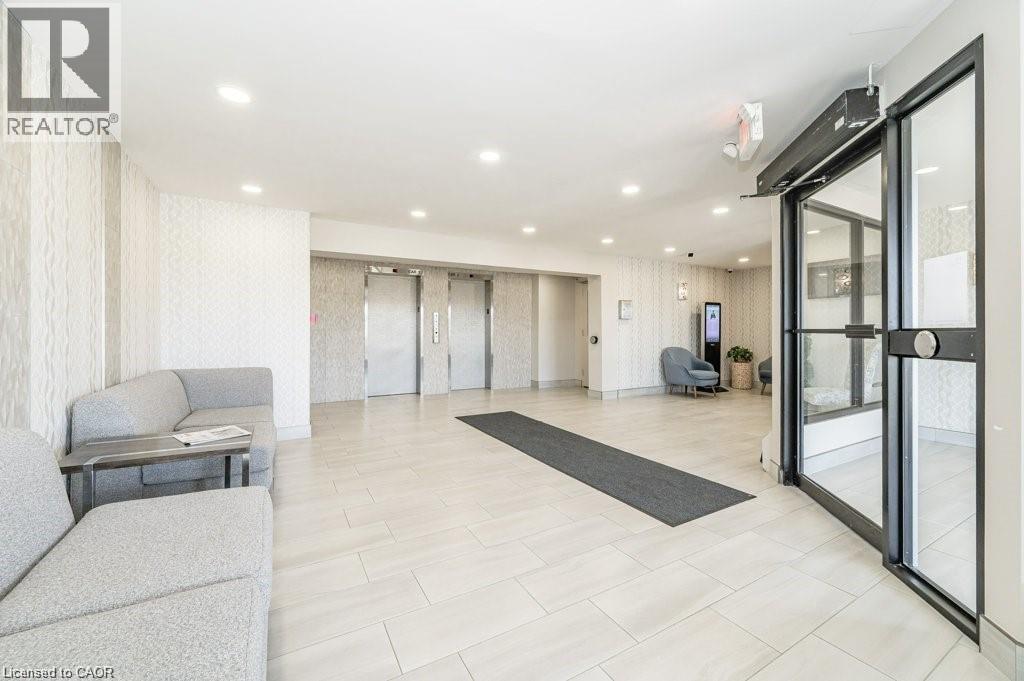 1100 COURTLAND Avenue E Unit# 715