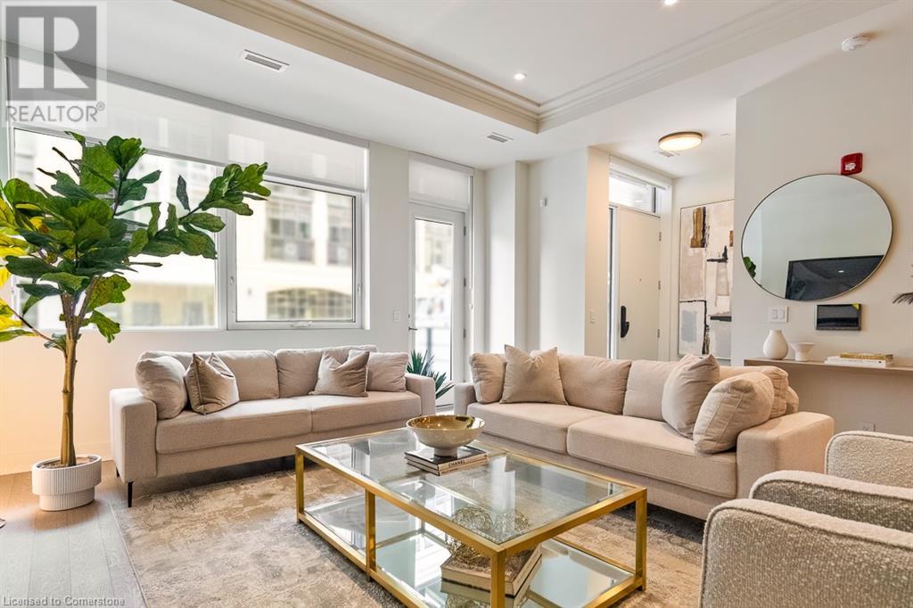 123 MAURICE Drive Unit# 105