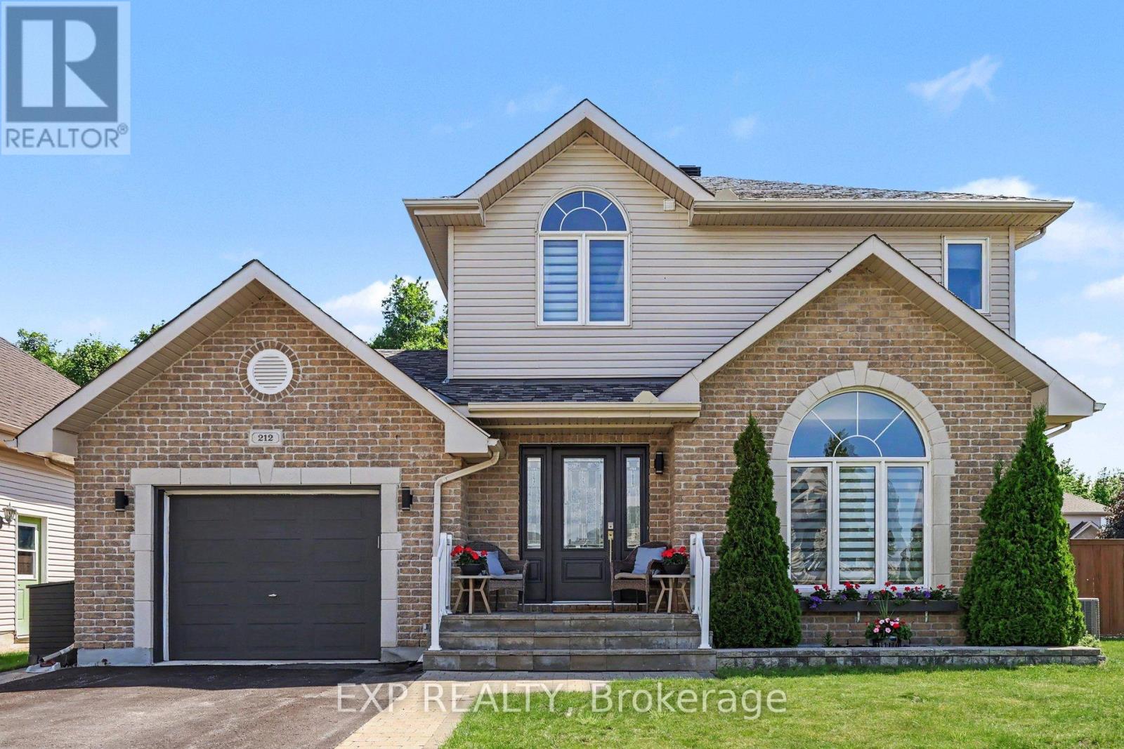 Photo 1 of 38 — 212 JASPER CRESCENT, Clarence-Rockland, ON K4K0A3