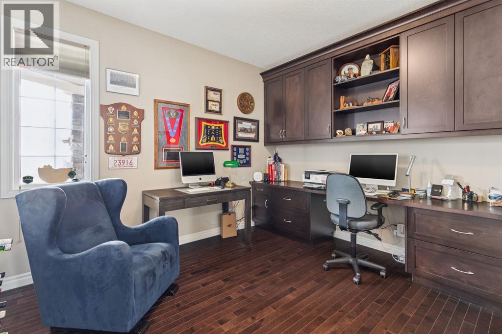 7 Cooperstown Place SW