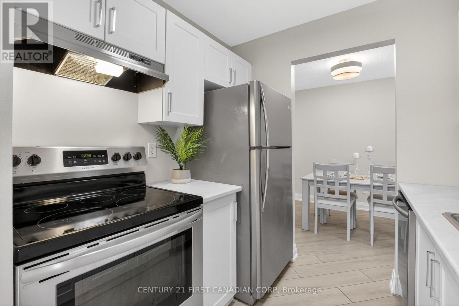 11 - 136 CONWAY DRIVE
