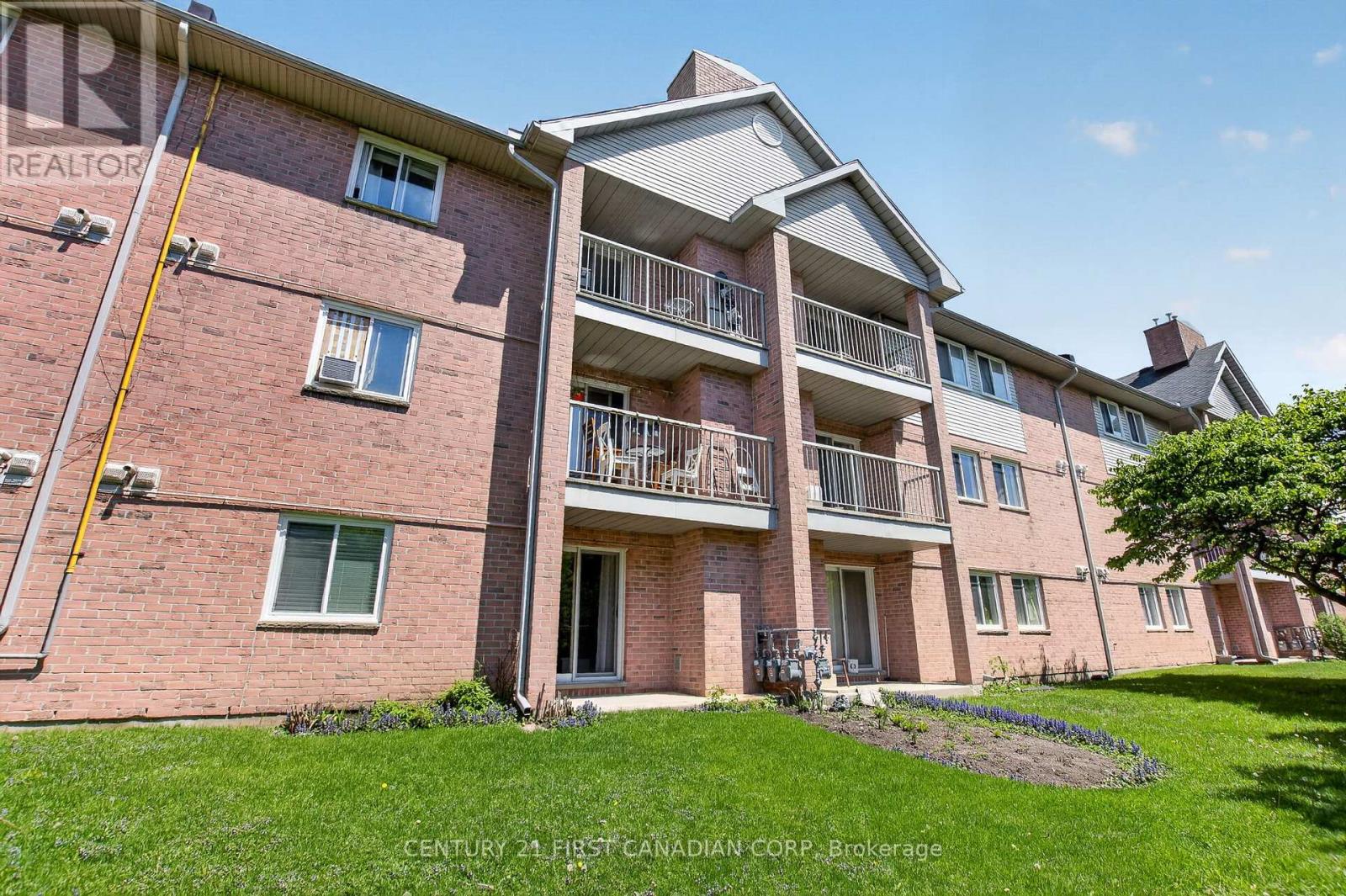 11 - 136 CONWAY DRIVE