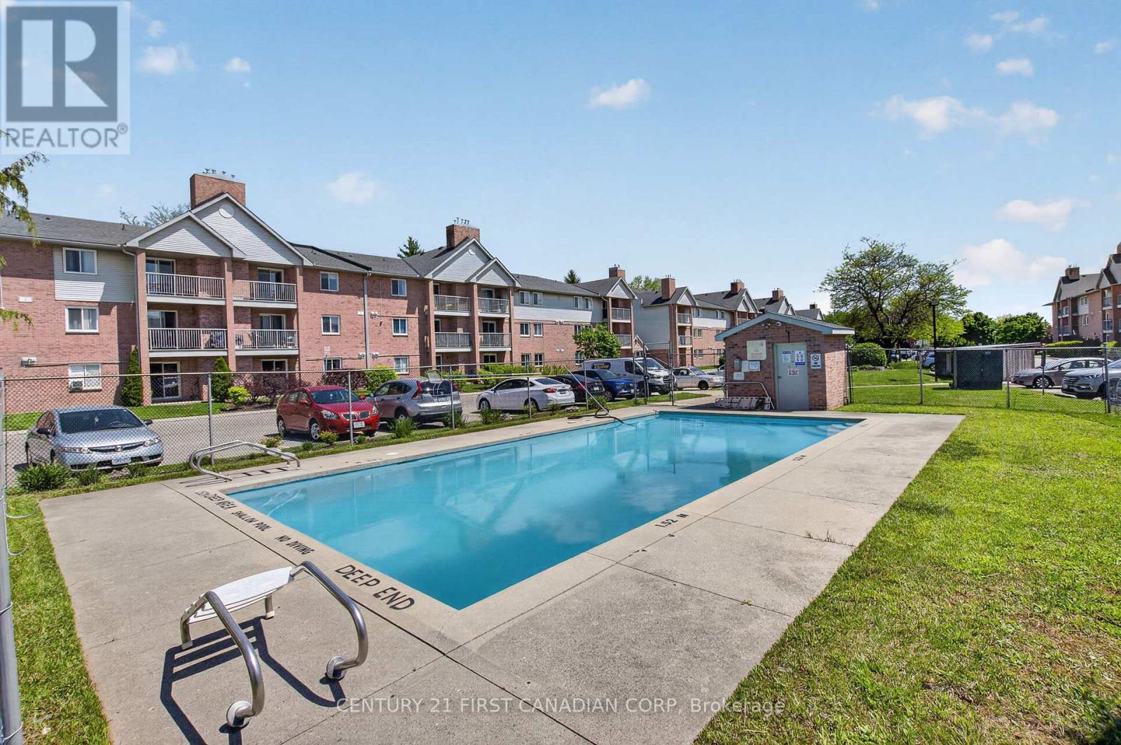 11 - 136 CONWAY DRIVE