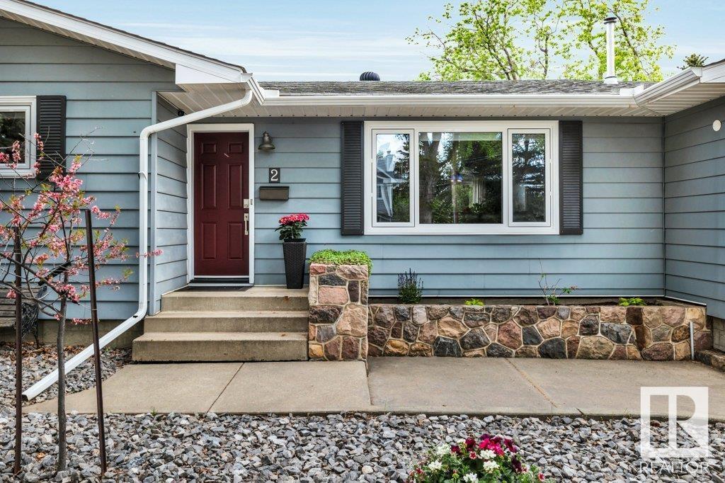 2 Sycamore AV