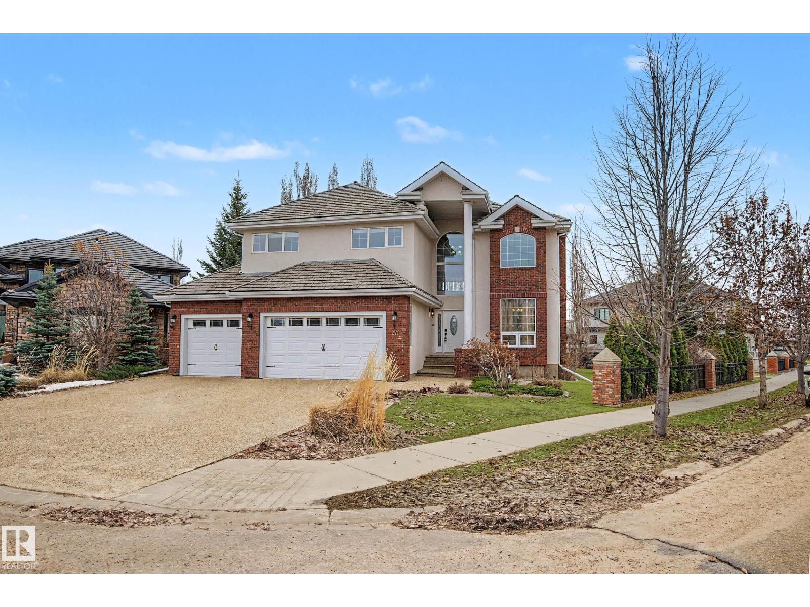 271 KINGSWOOD BV