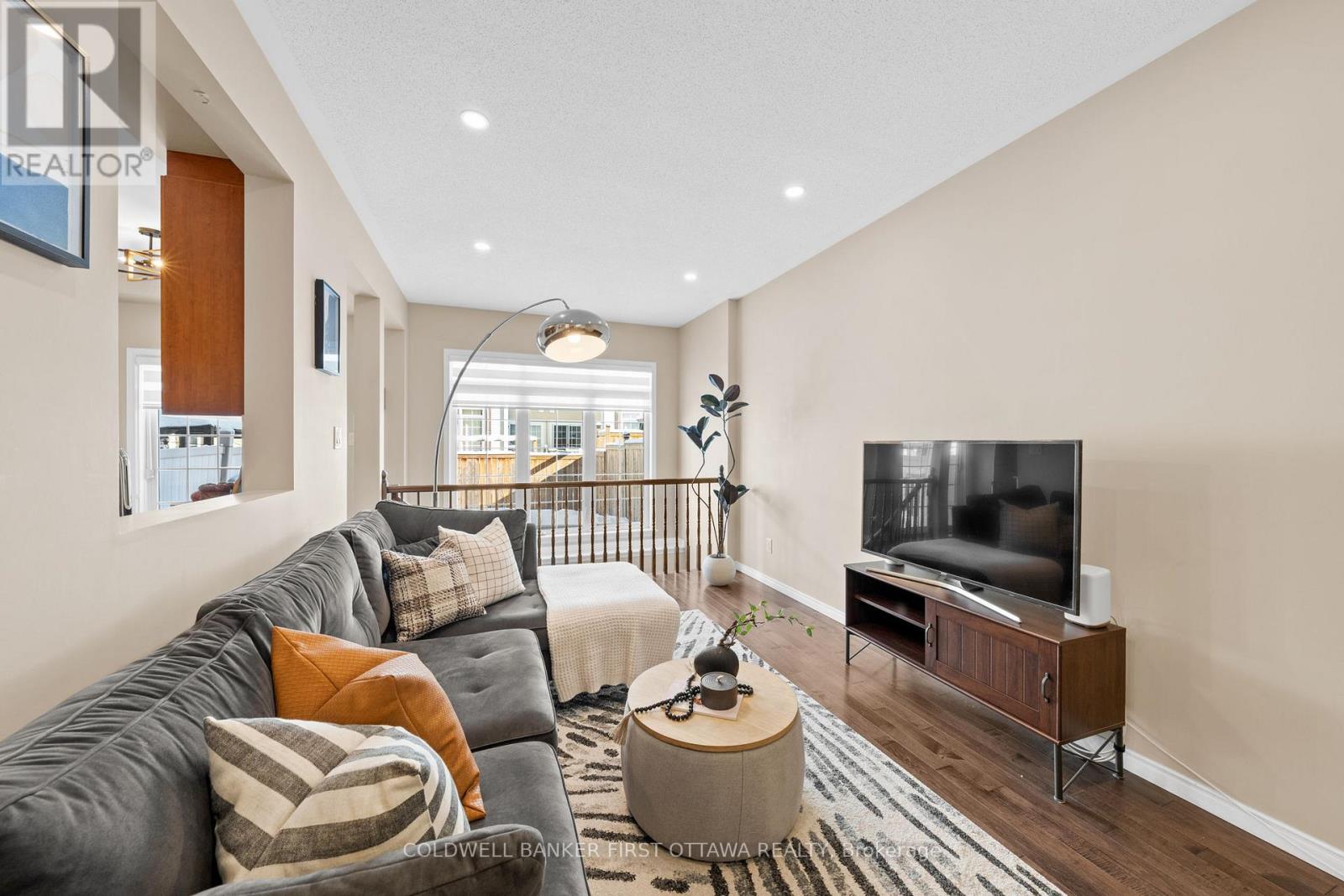 575 ASHBOURNE CRESCENT