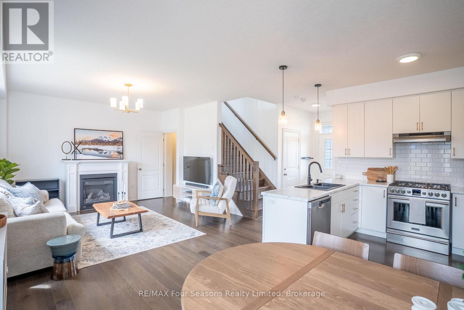 107 LOCKERBIE CRESCENT