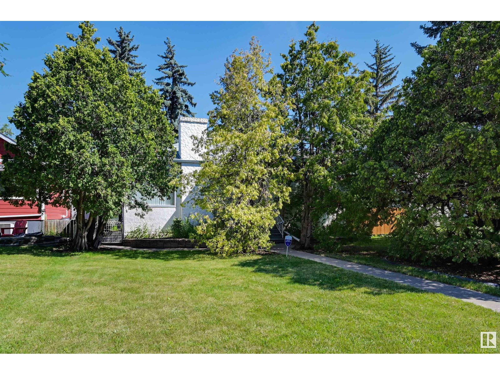 11624 110A AV NW