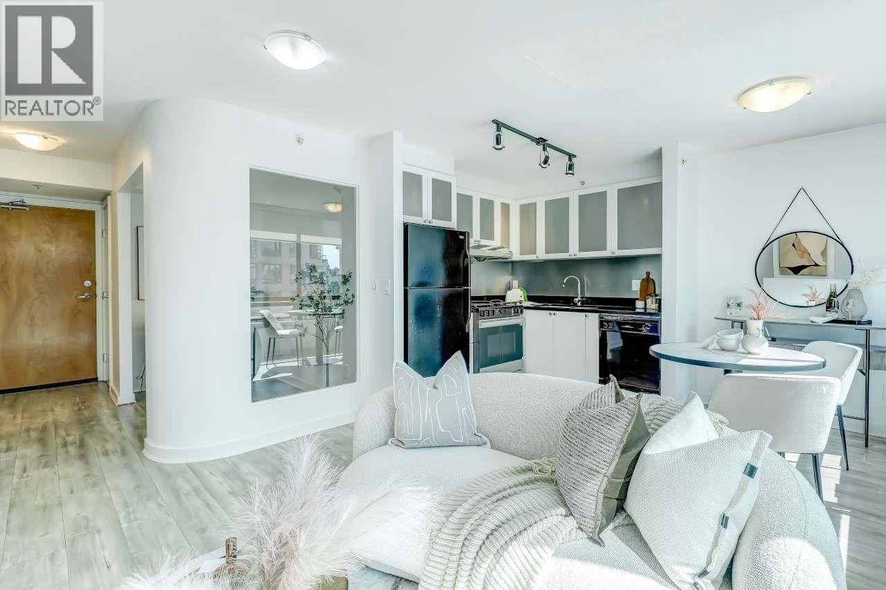 903 1003 BURNABY STREET