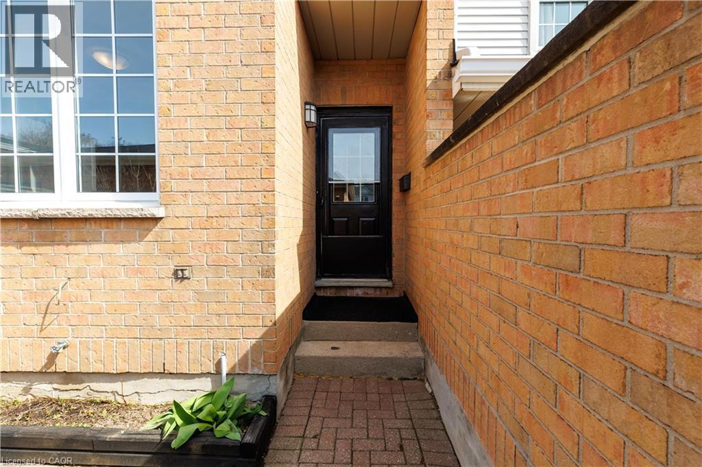 1570 RICHMOND Street Unit# 5