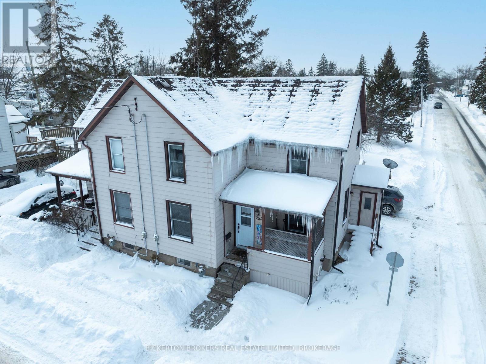 292 WILLIAM STREET N