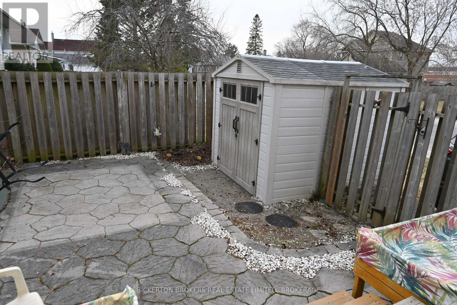 292 WILLIAM STREET N