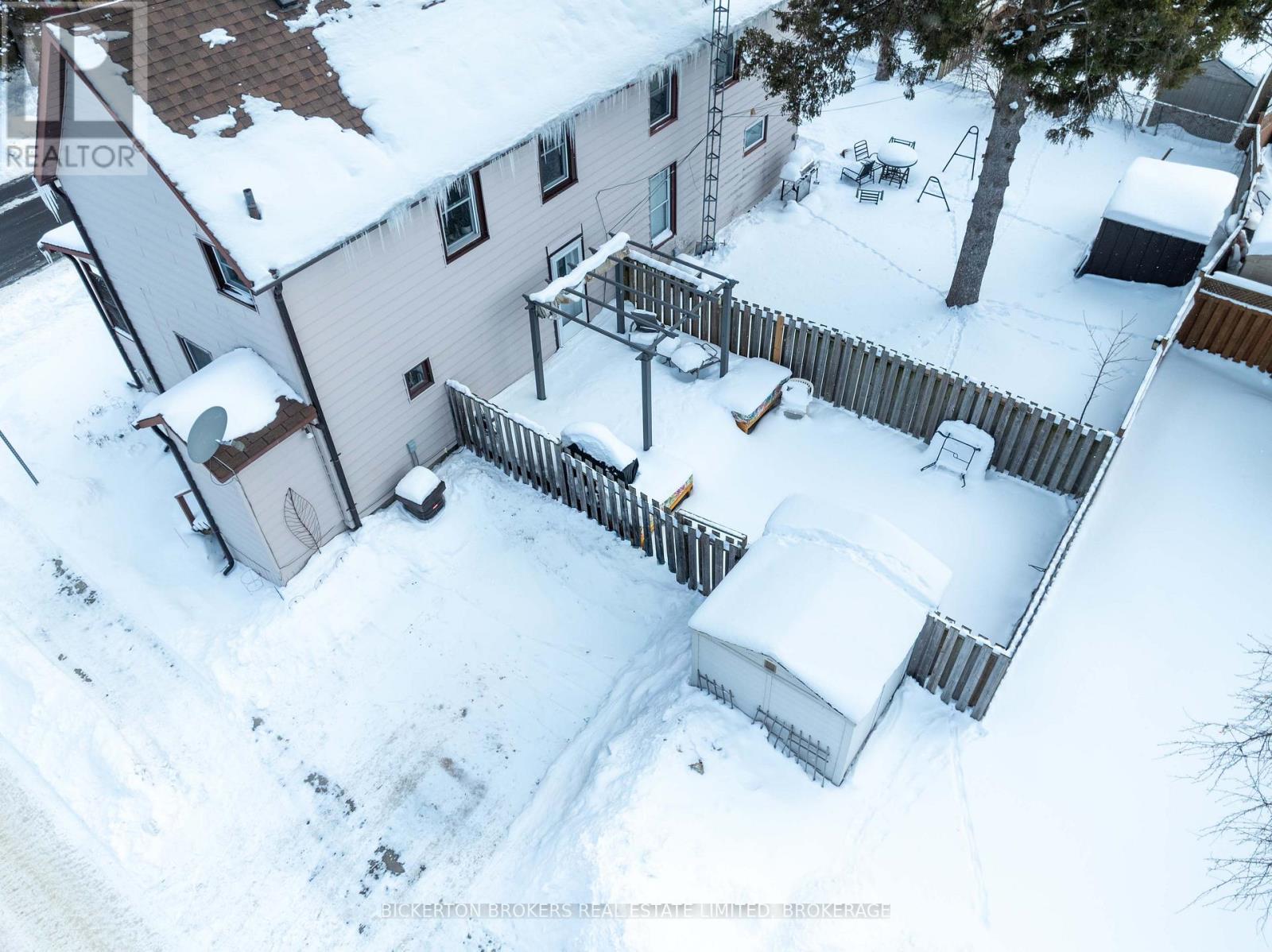 292 WILLIAM STREET N