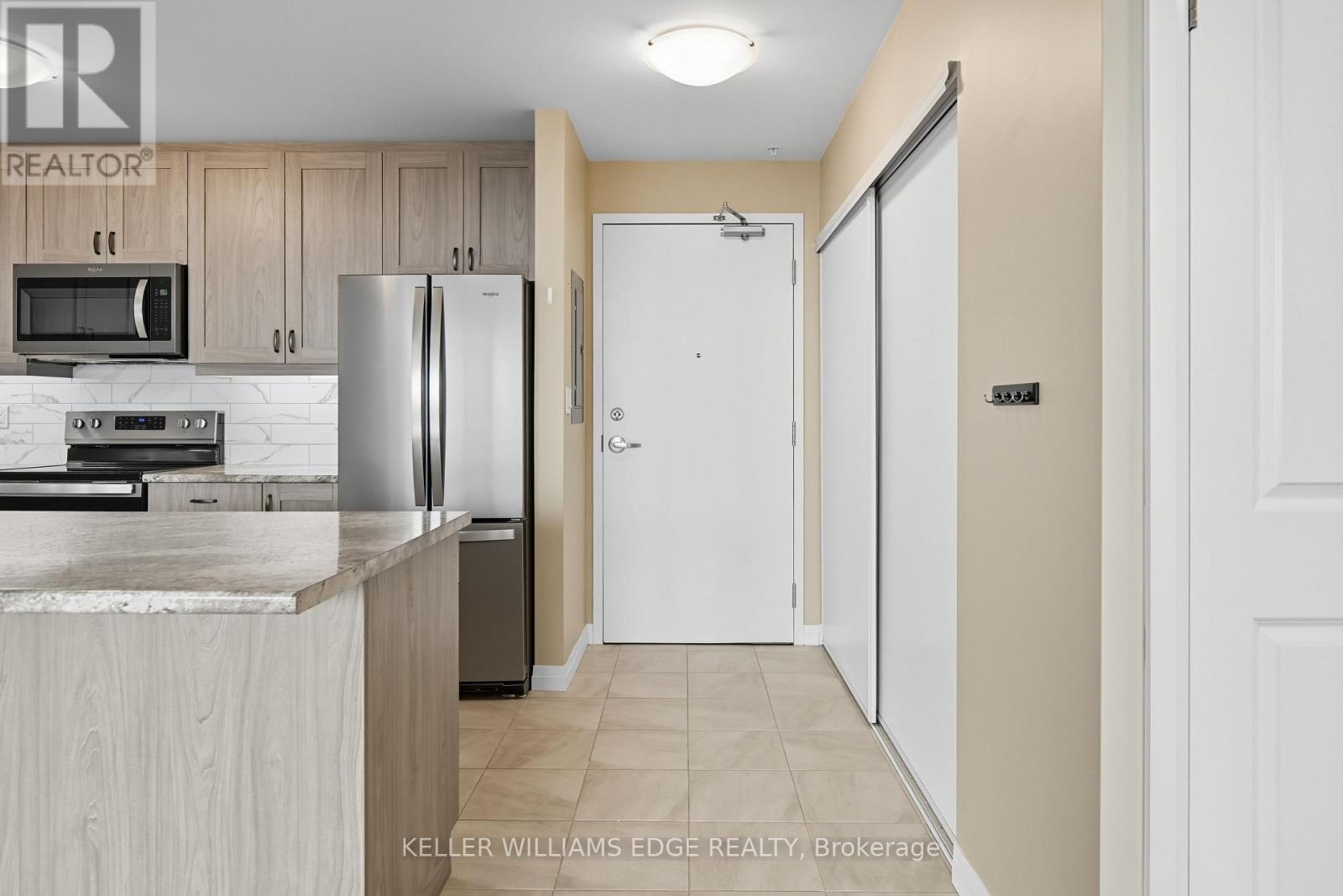 510 - 5 HAMILTON STREET N