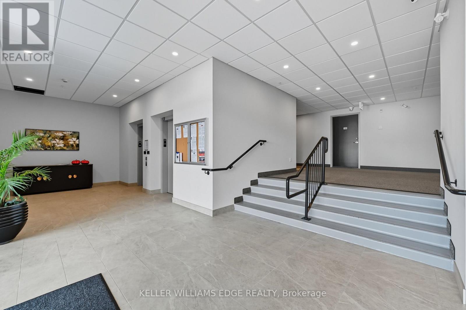 510 - 5 HAMILTON STREET N