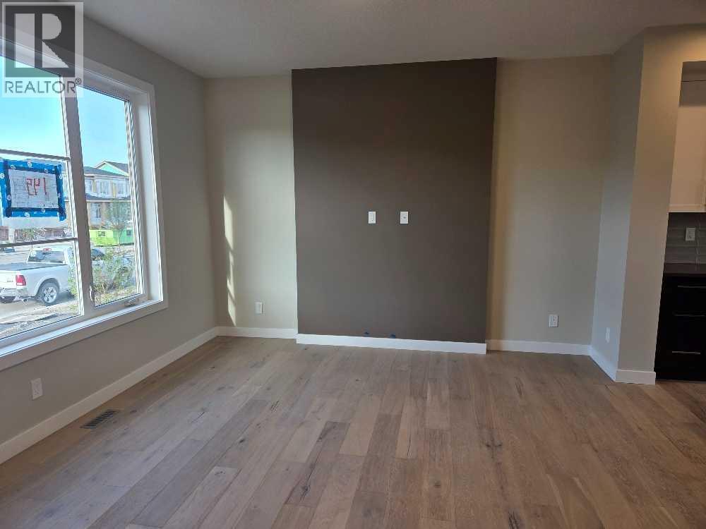 245 Cobblestone Gate SW