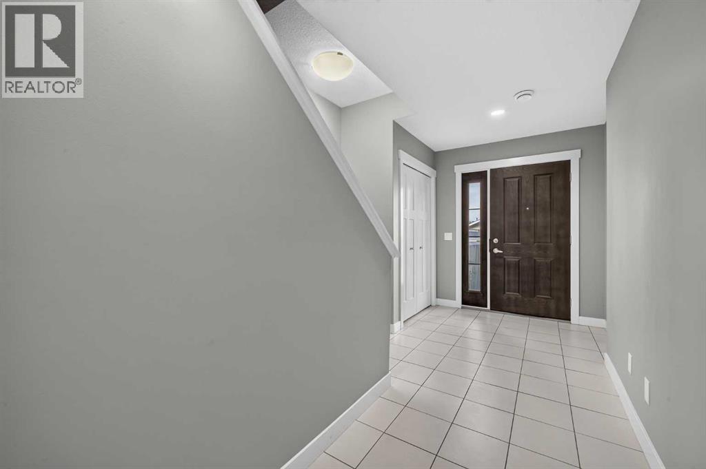 905 Evanston Manor NW