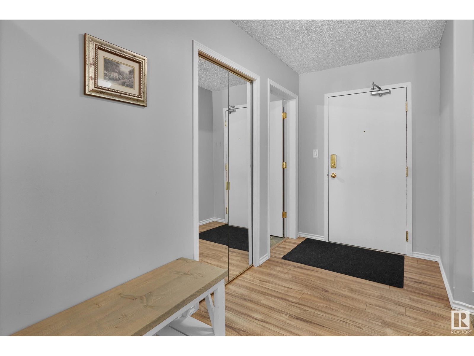 #201 7839 96 ST NW