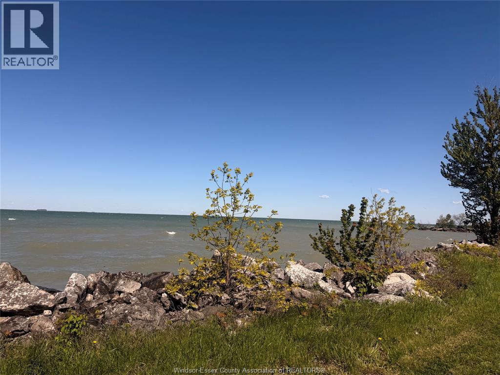 945 WEST SHORE ROAD