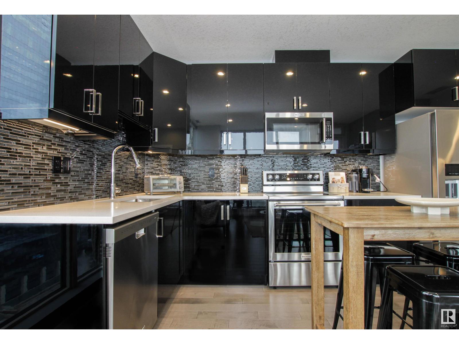 10238 103 ST NW