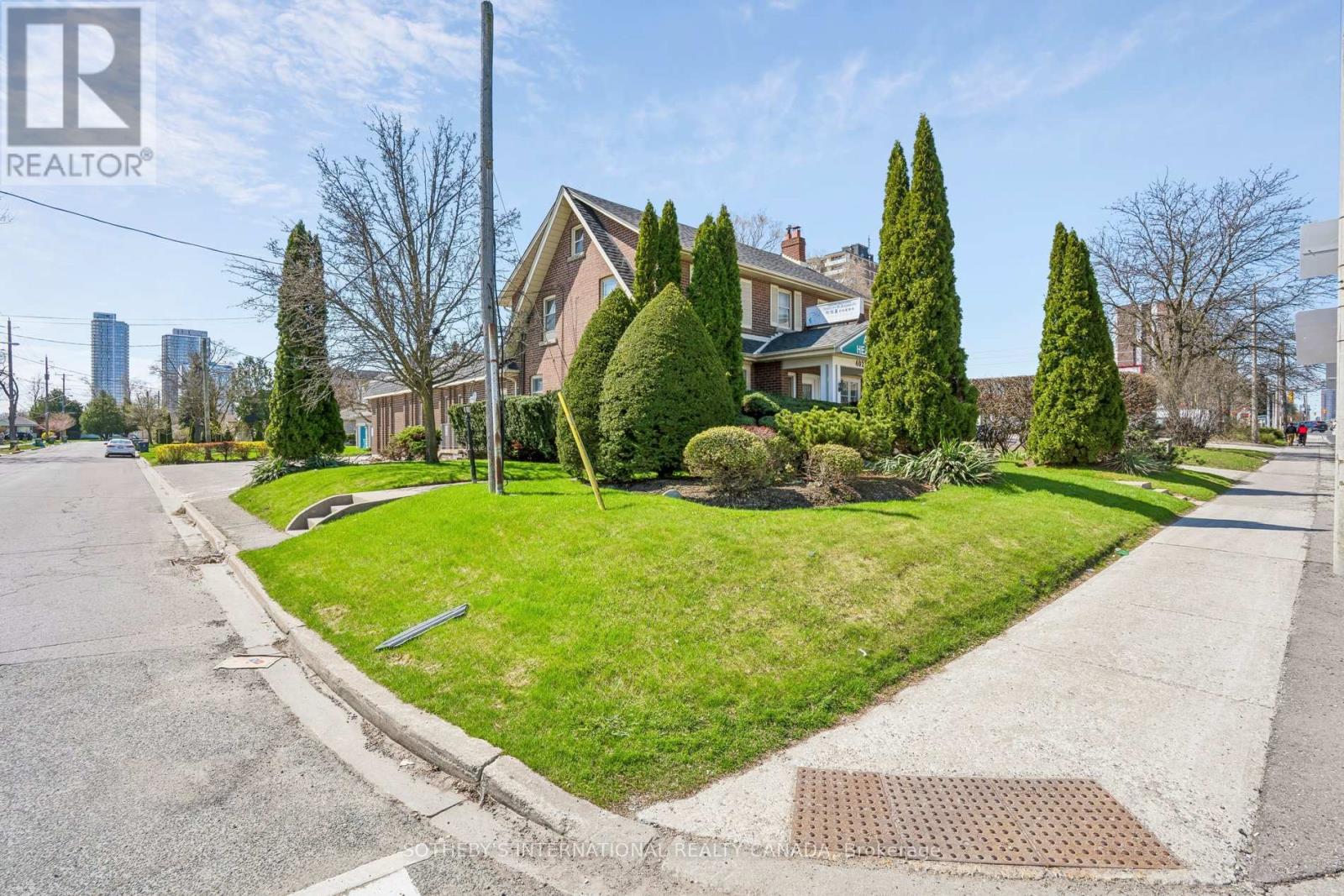 4023 SHEPPARD AVENUE