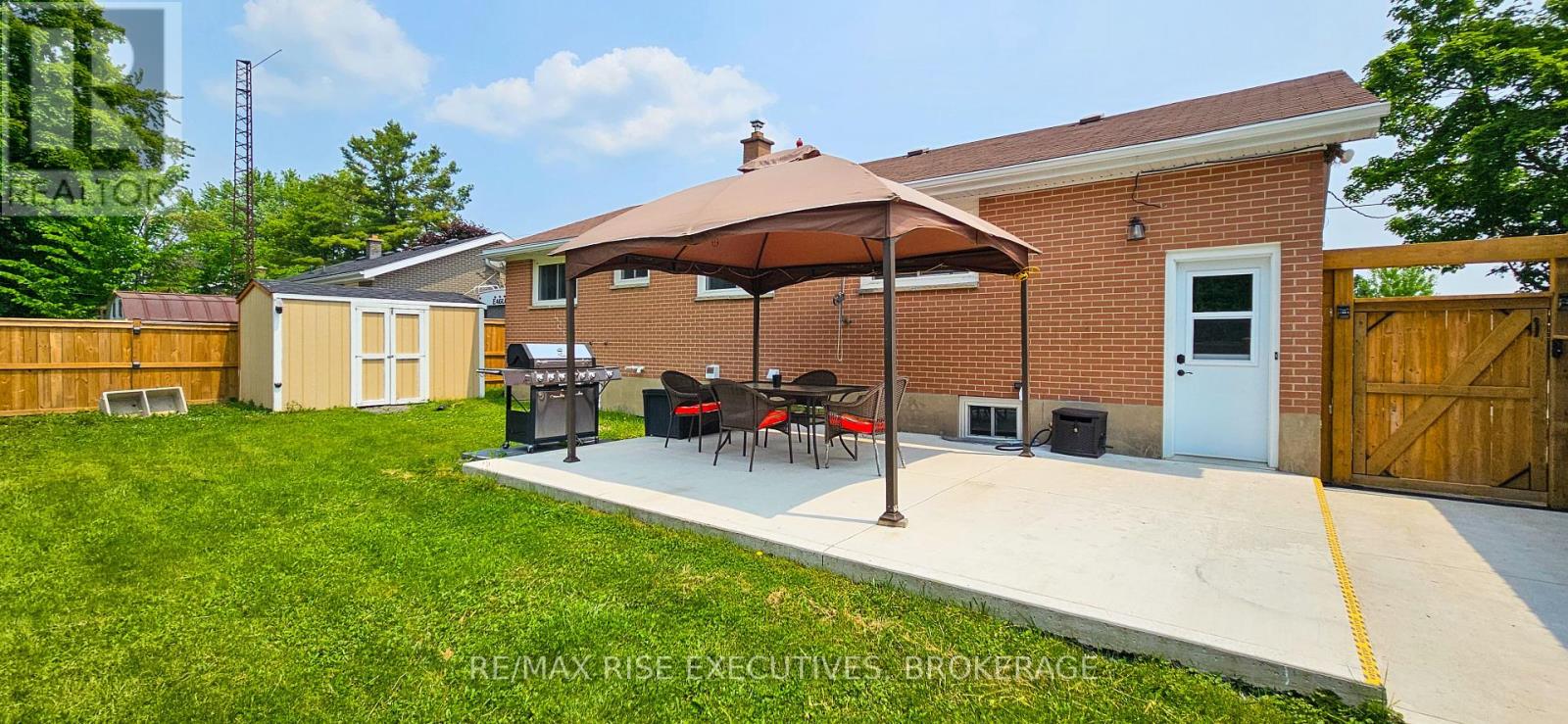 1453 WOODFIELD CRESCENT