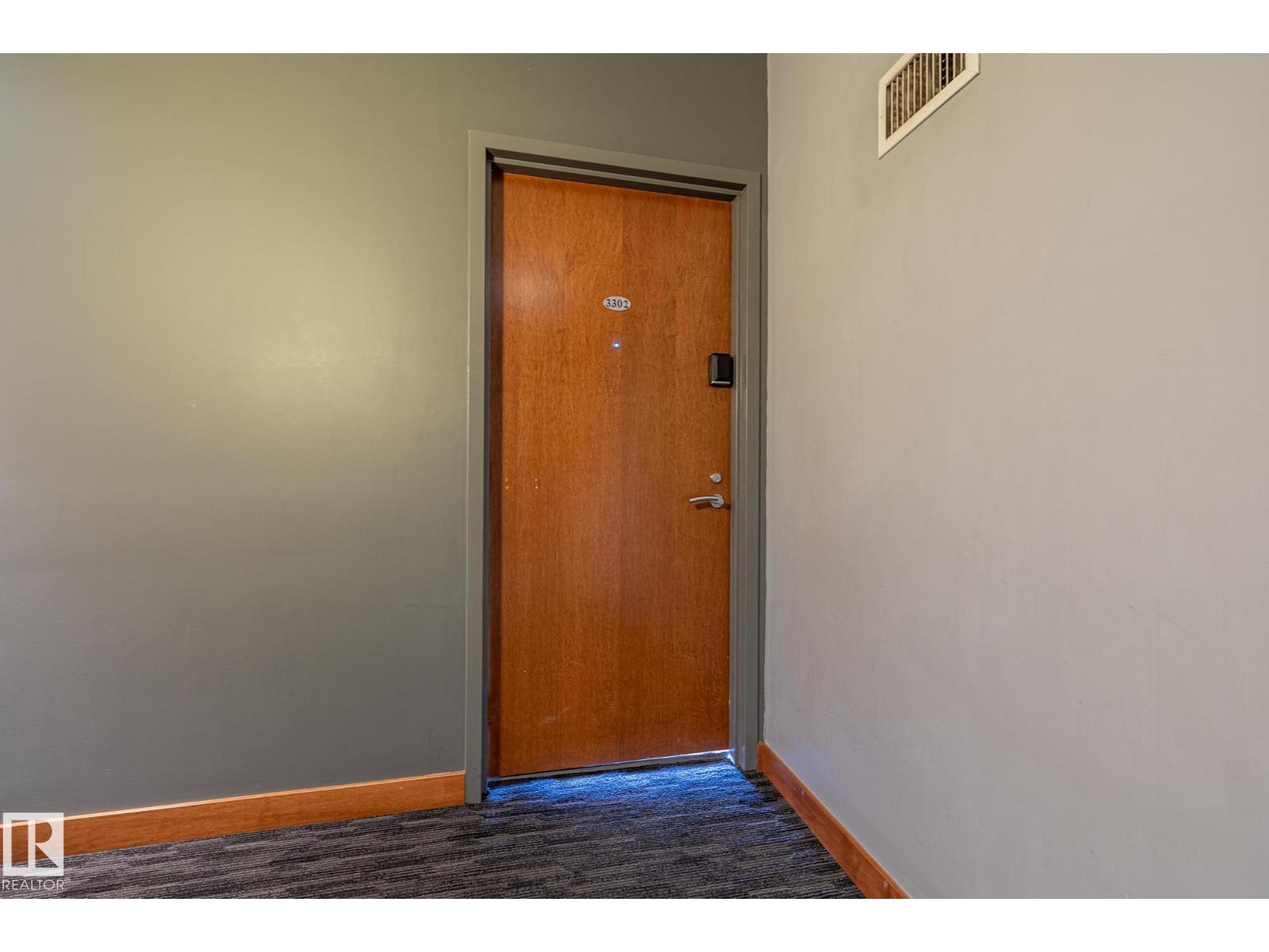 #3302 10152 104 ST NW NW
