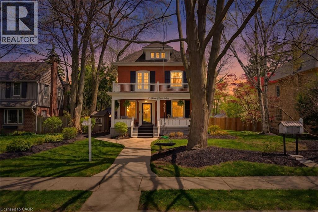 33 BRANT Road N