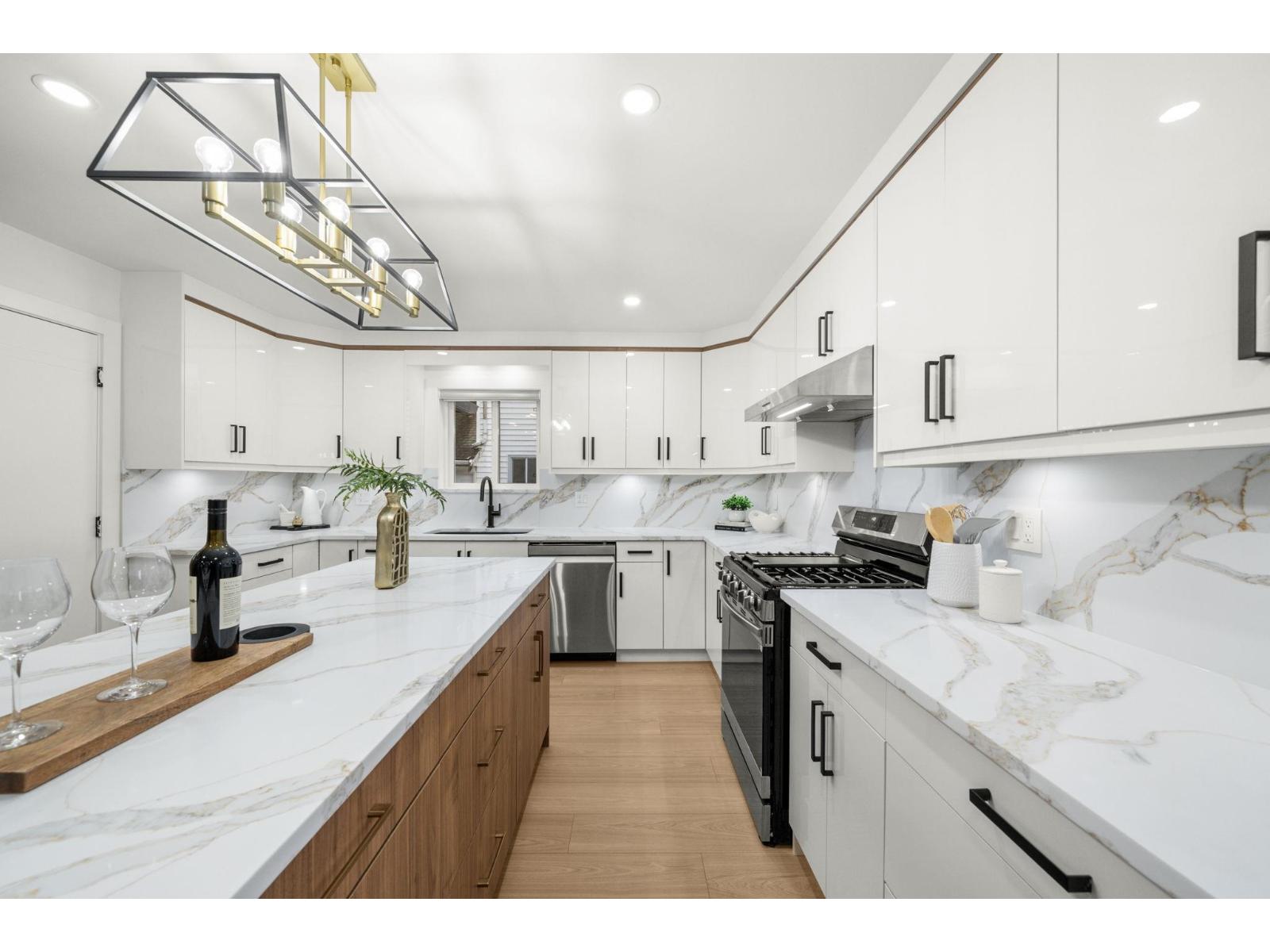 2451 GROSVENOR PLACE