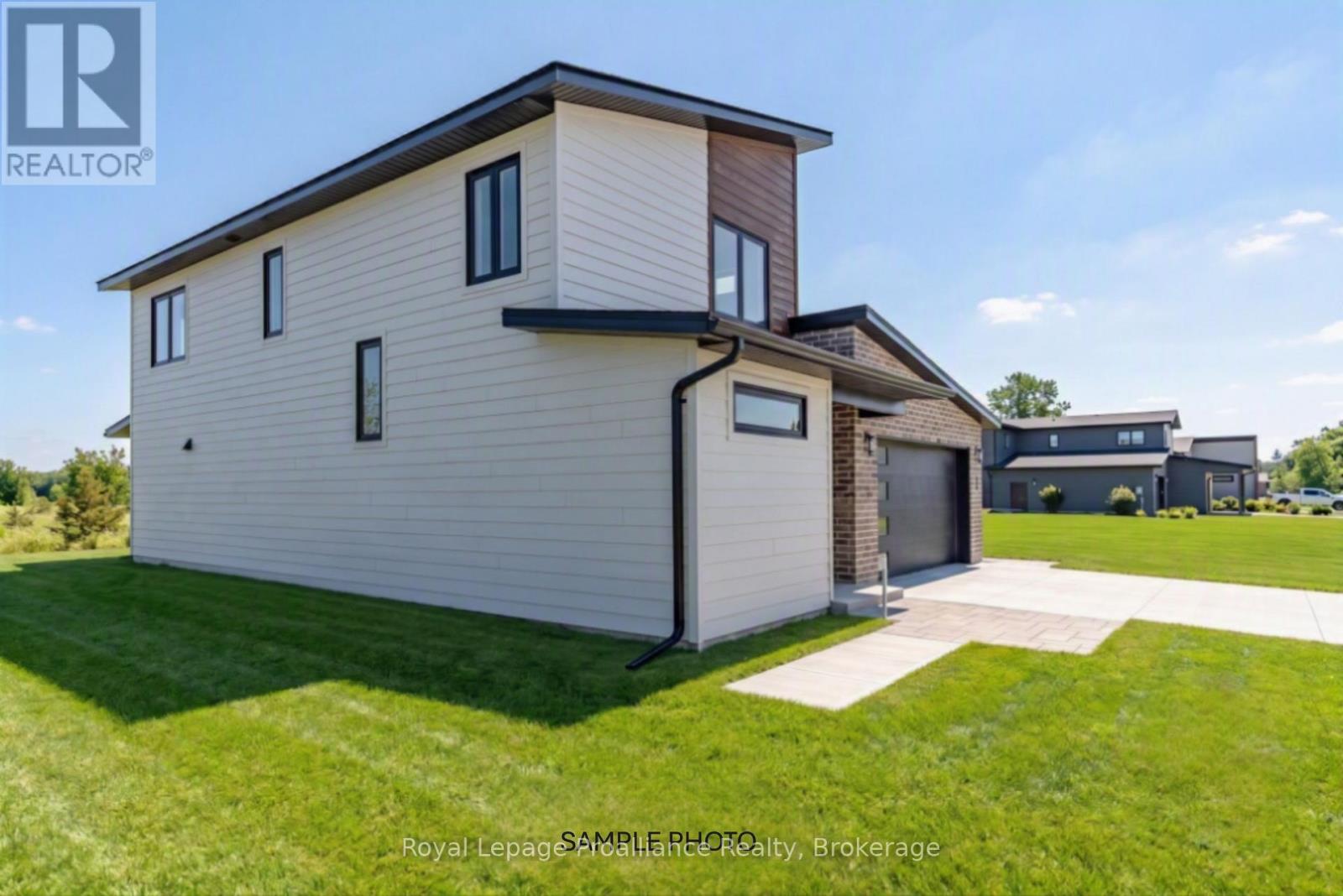 28 FRASER DRIVE