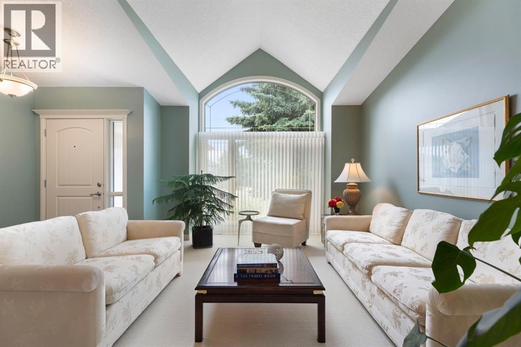 311 Woodhaven Bay SW