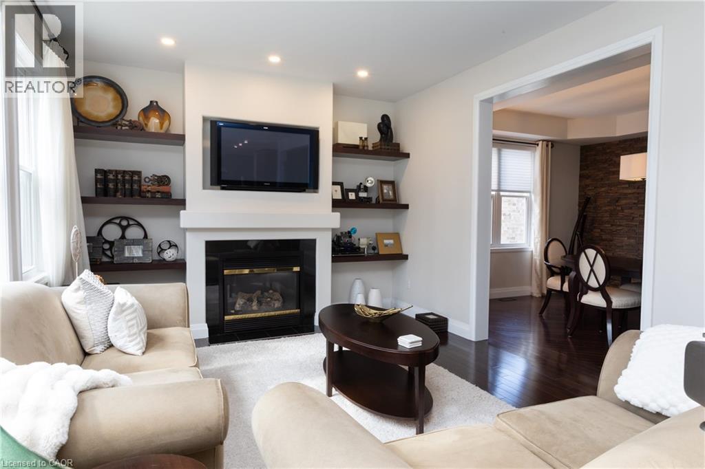 103 GLAZEBROOK Crescent