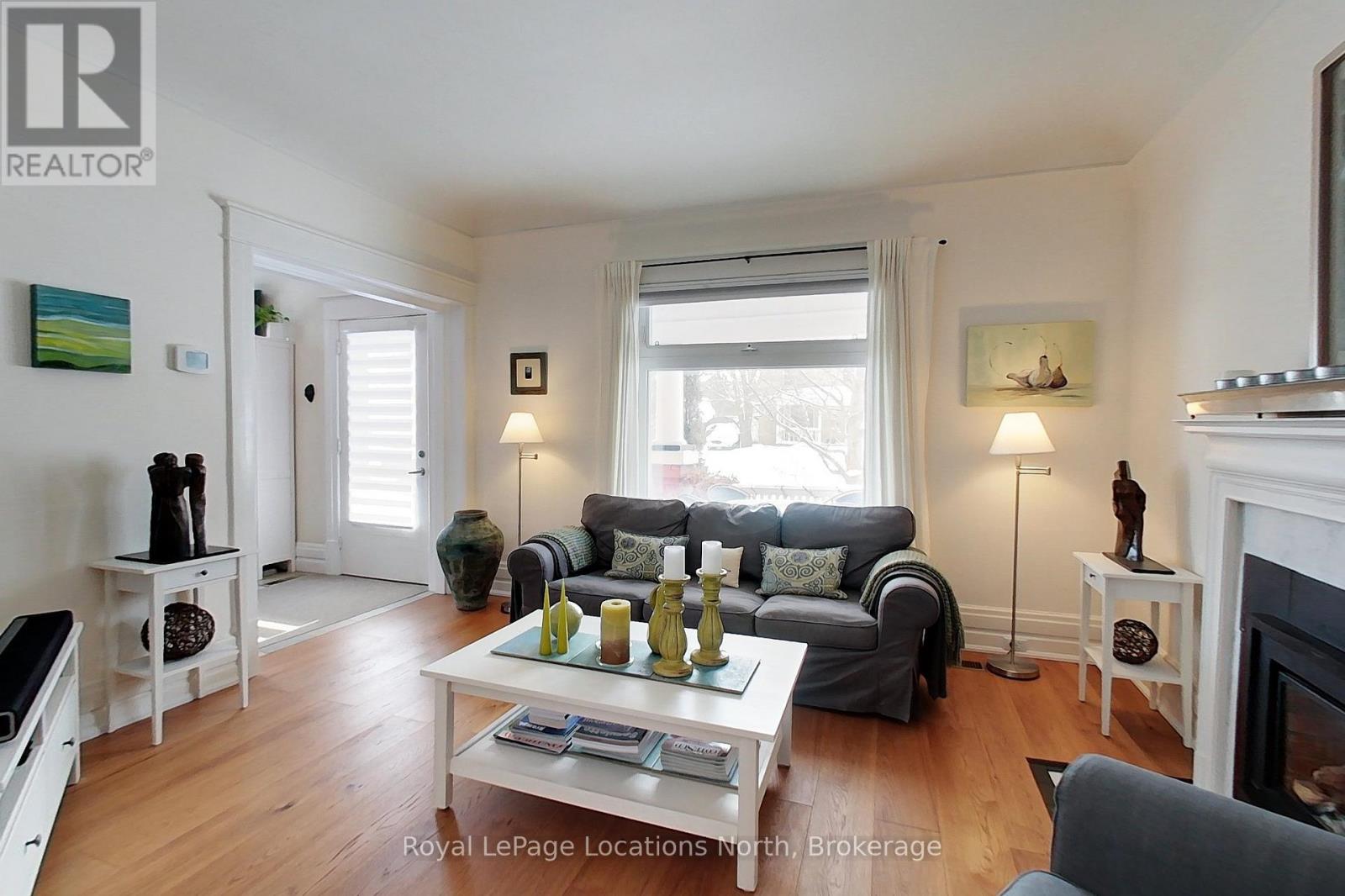 76 TROWBRIDGE STREET W