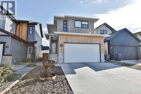 158 Greywolf Road N Lethbridge AB T1H7G5