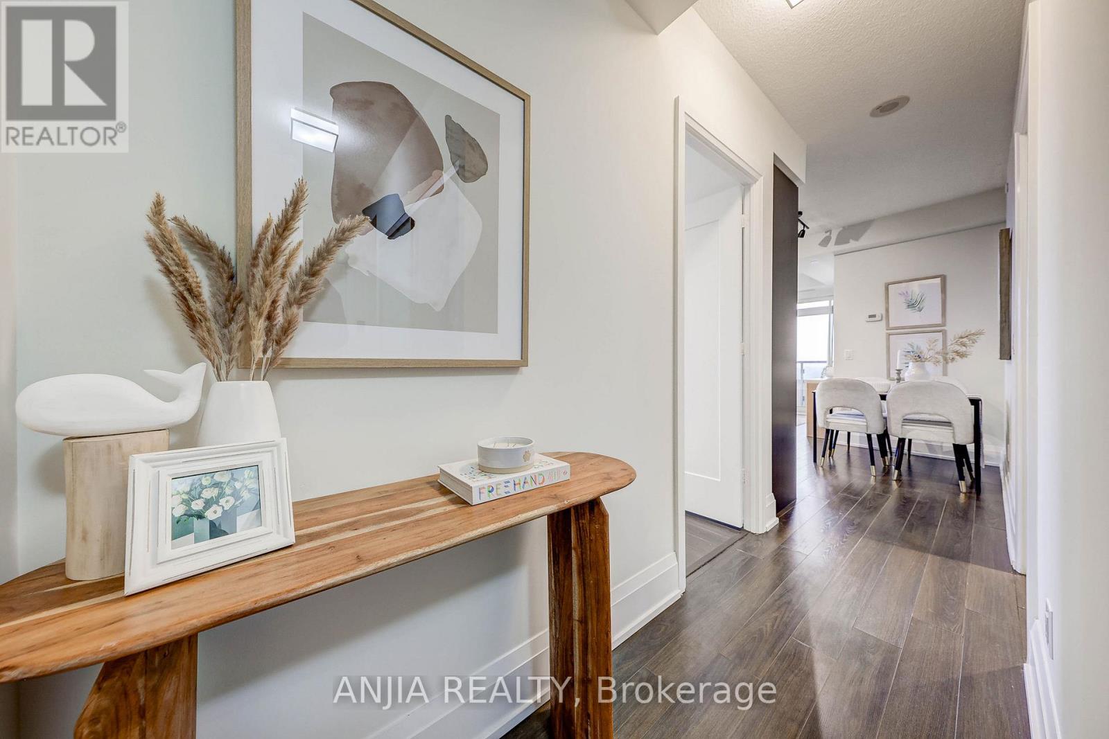 1330 - 120 HARRISON GARDEN BOULEVARD