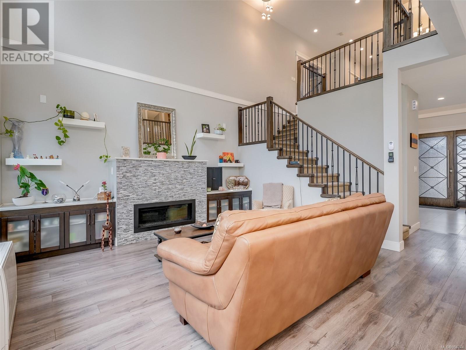 3521 Joy Close