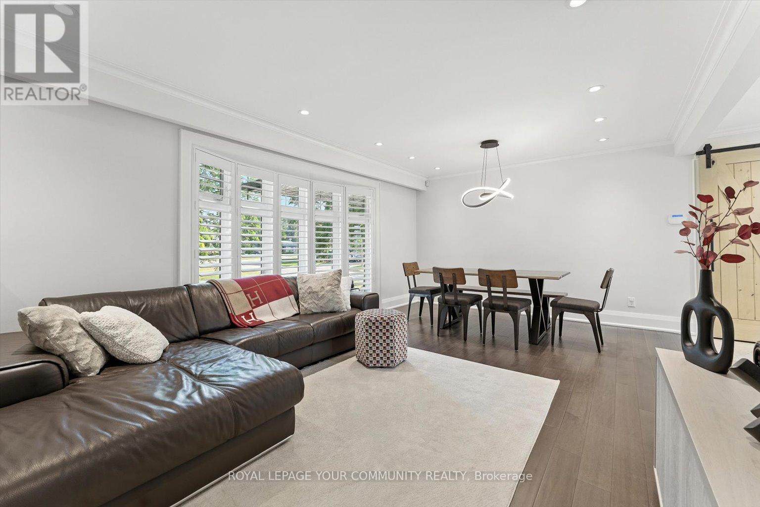 165 CLEARVIEW HEIGHTS