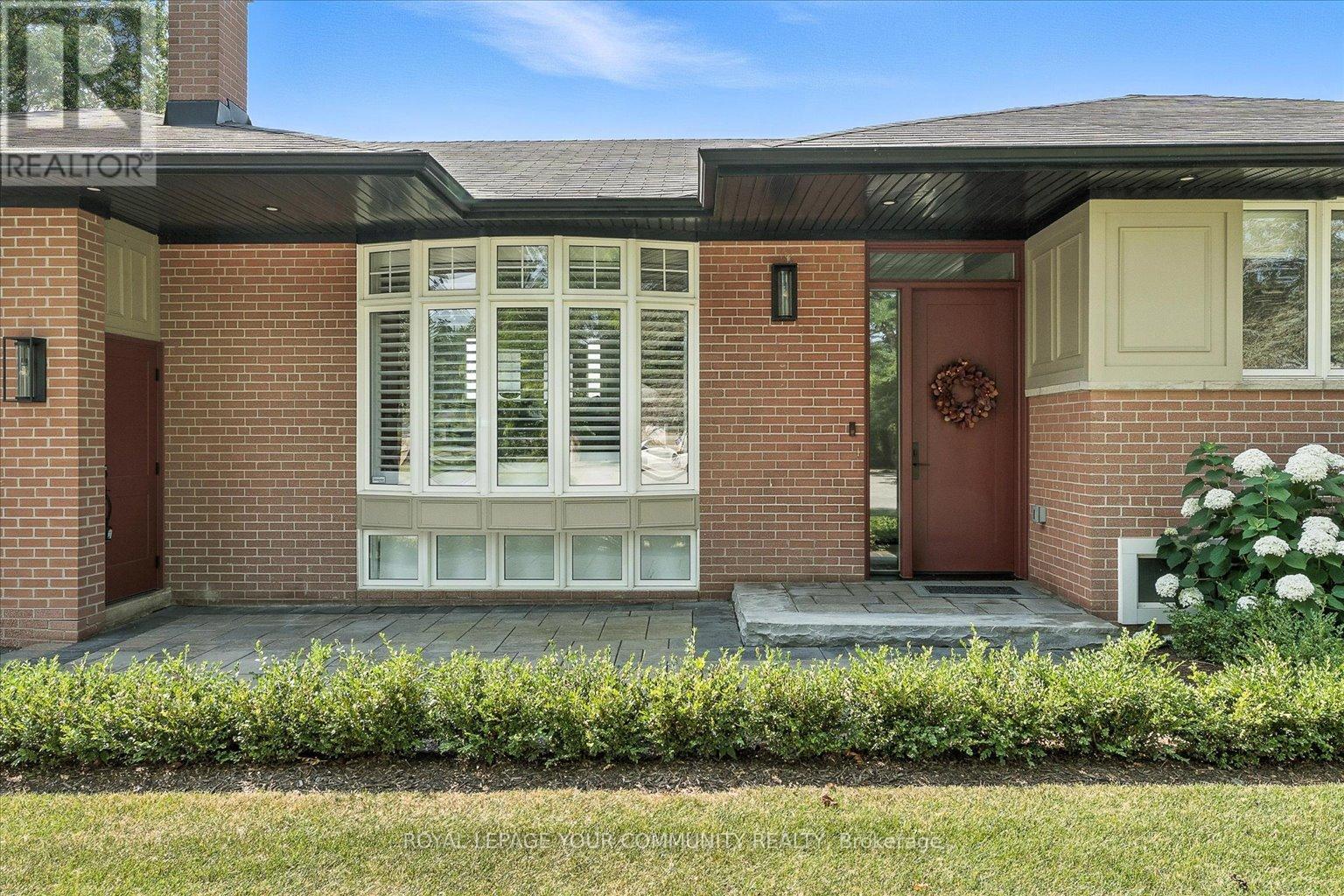 165 CLEARVIEW HEIGHTS