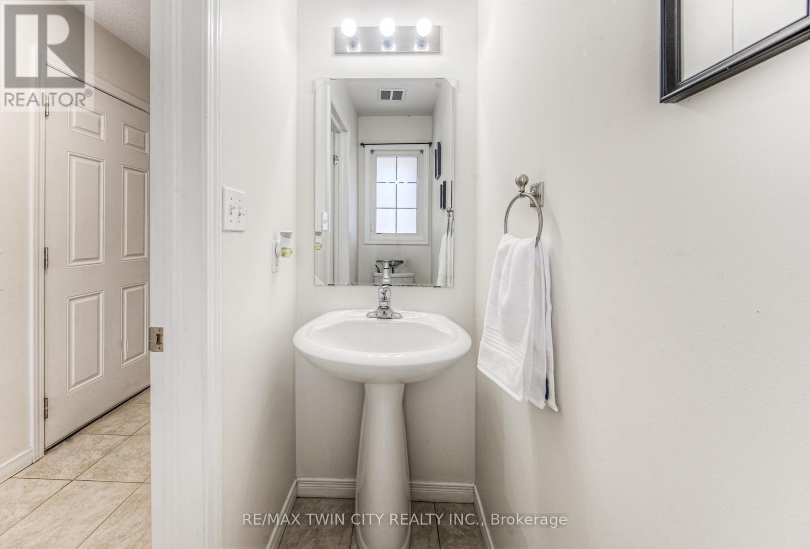 1332 COUNTRYSTONE DRIVE