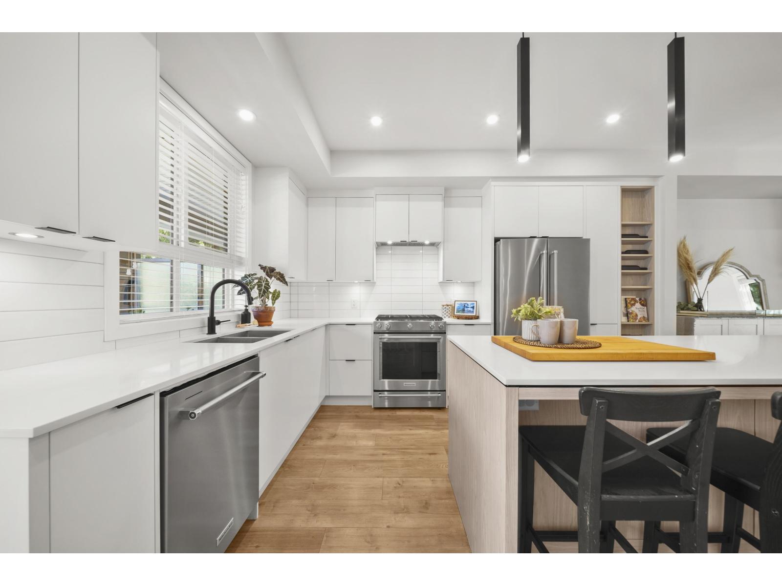 26 45500 CAMPUS DRIVE|Garrison Crossing