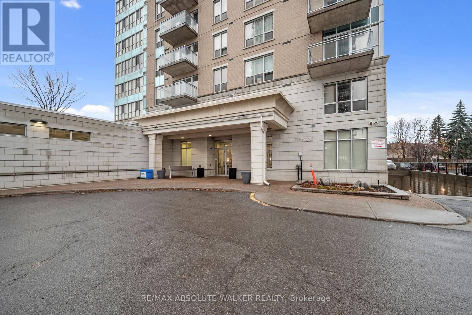 1408 - 70 LANDRY STREET