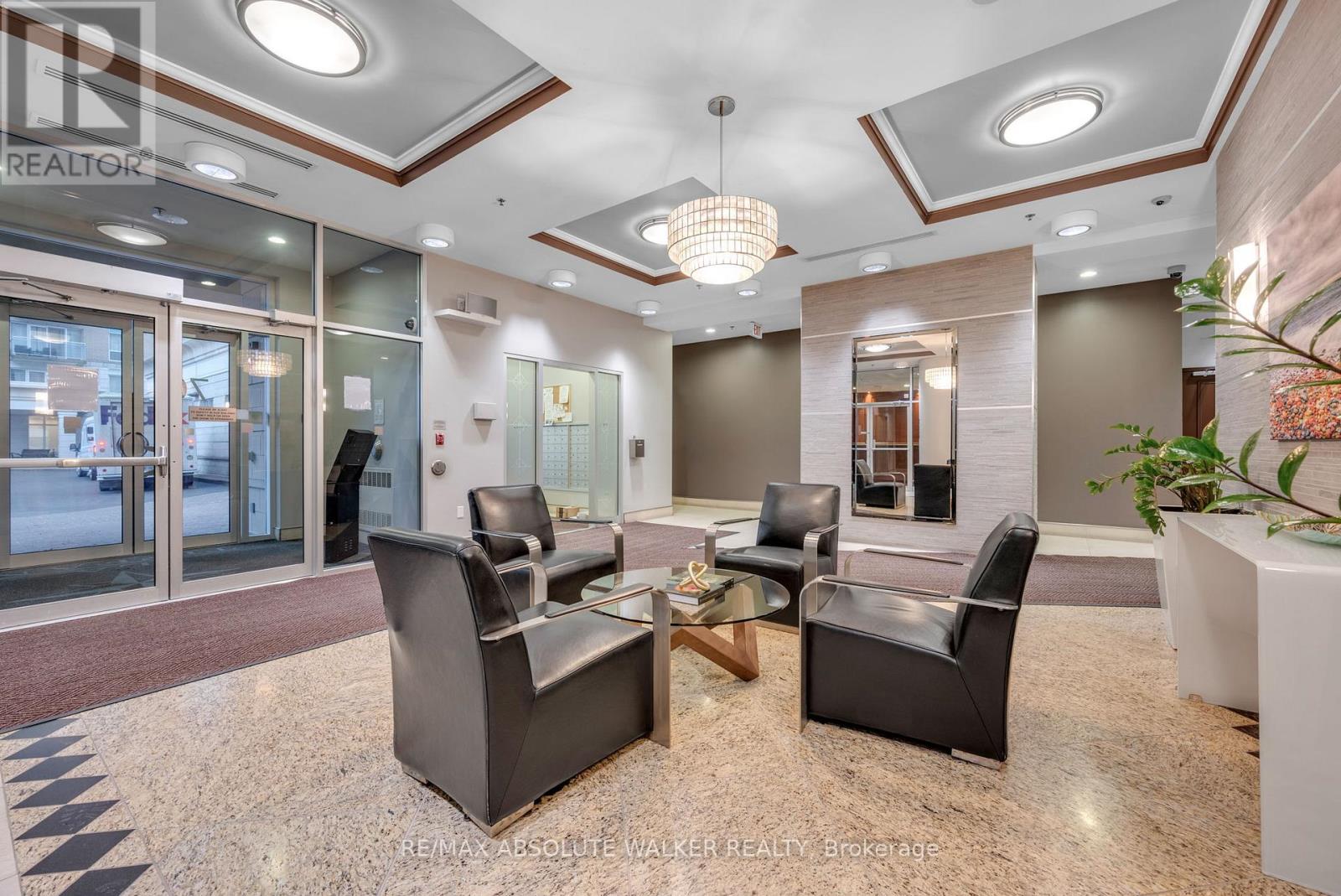 1408 - 70 LANDRY STREET