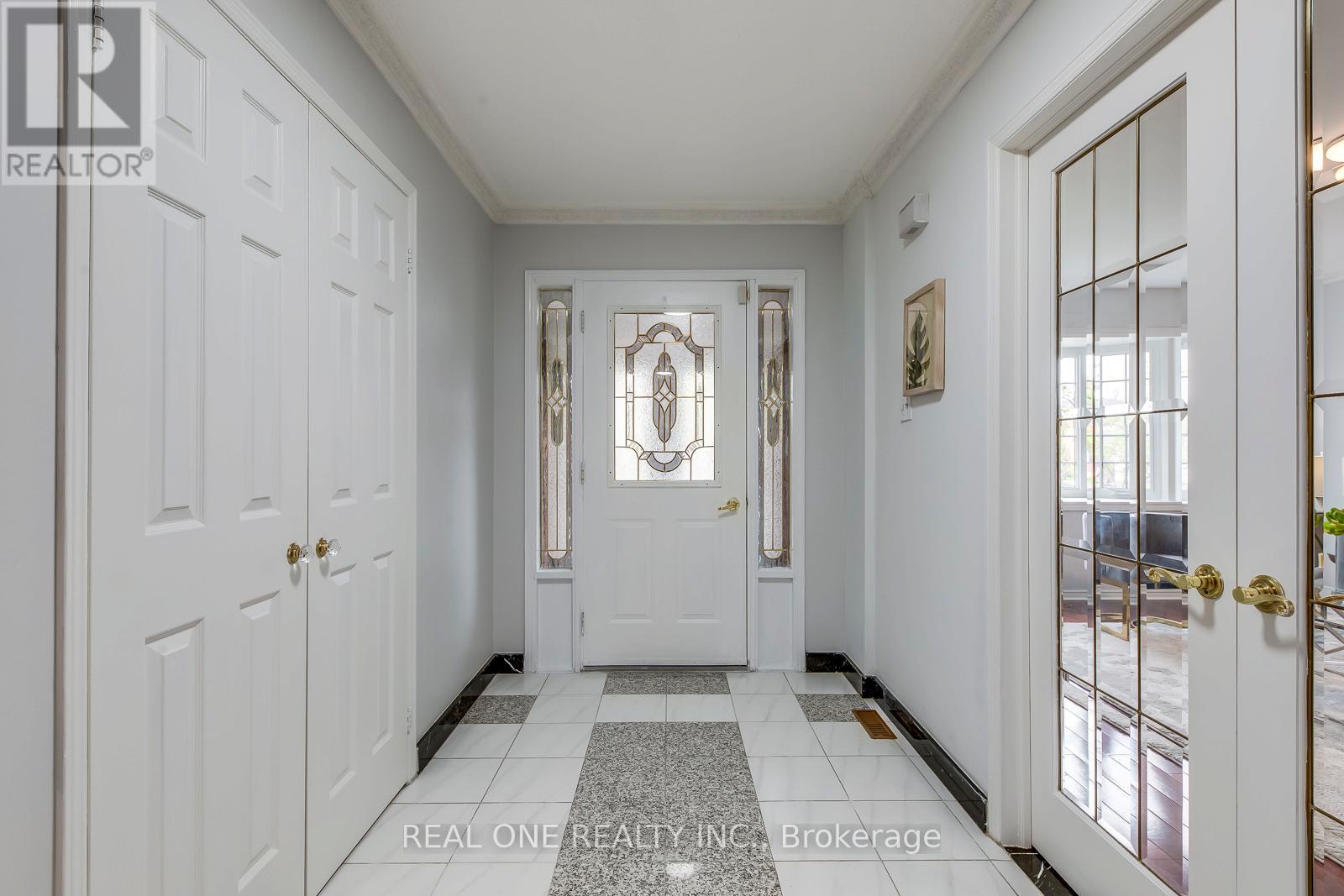403 GLENASHTON DRIVE