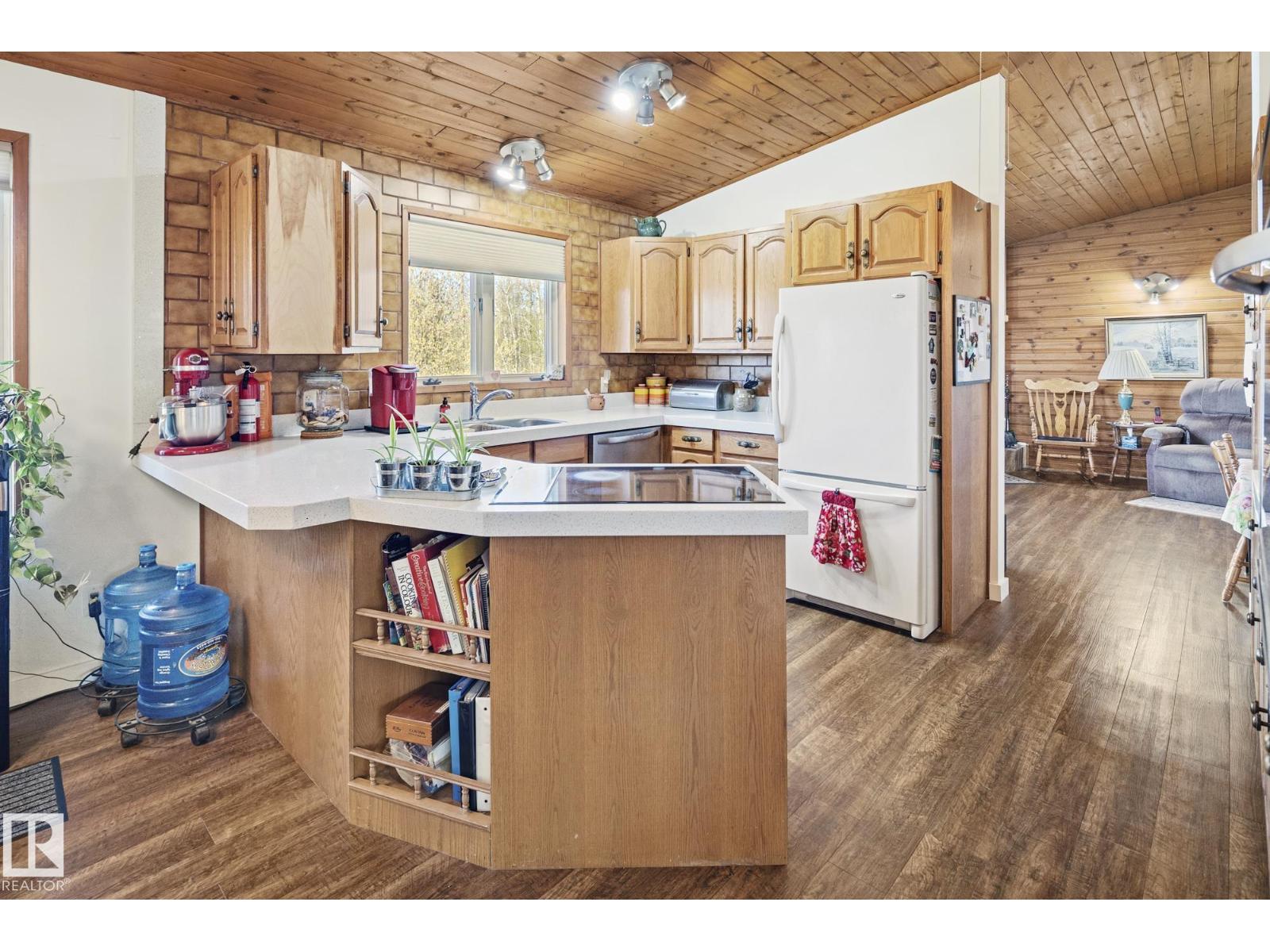 #19 56420 RGE ROAD 231