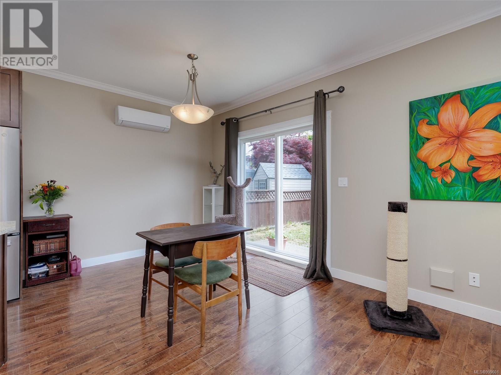 3283 Merlin Rd