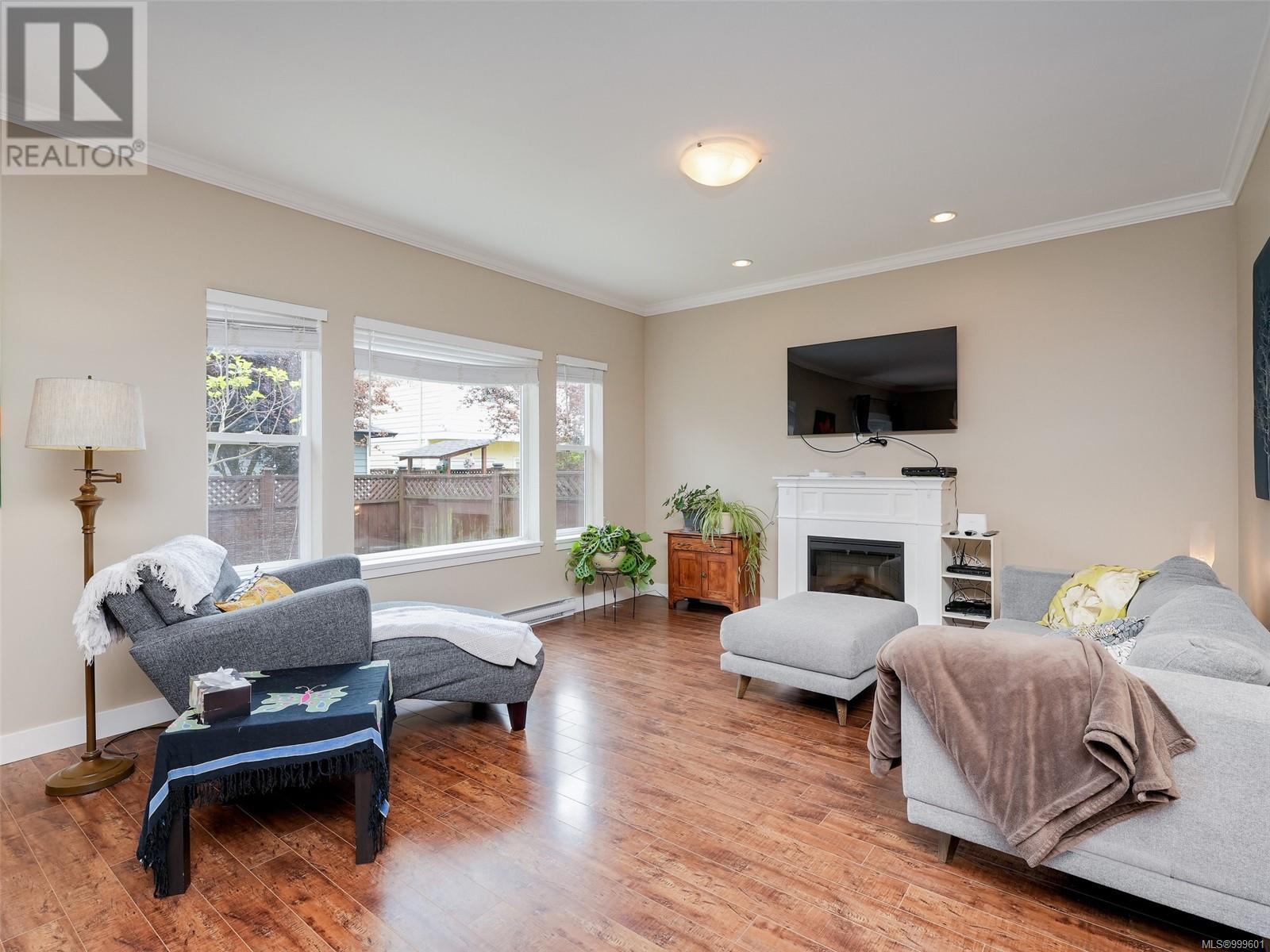 3283 Merlin Rd