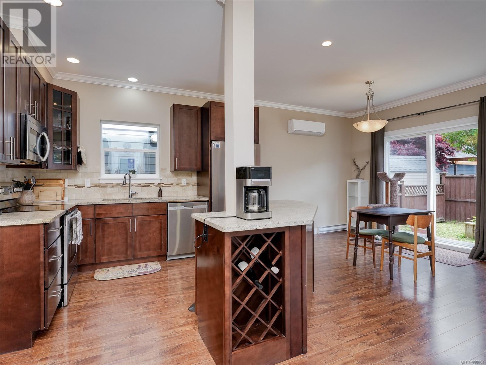 3283 Merlin Rd
